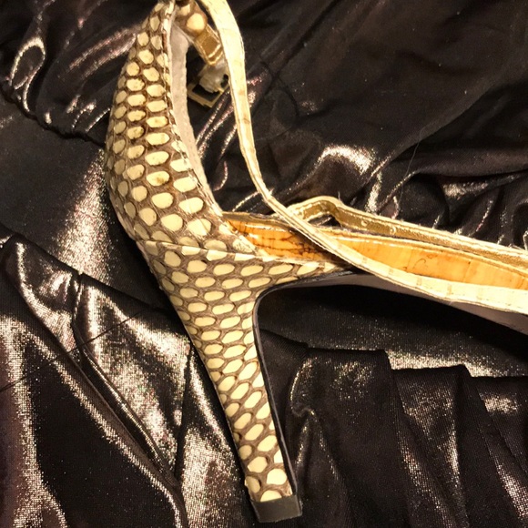 Gold Open Toe Sandals - Picture 3 of 6